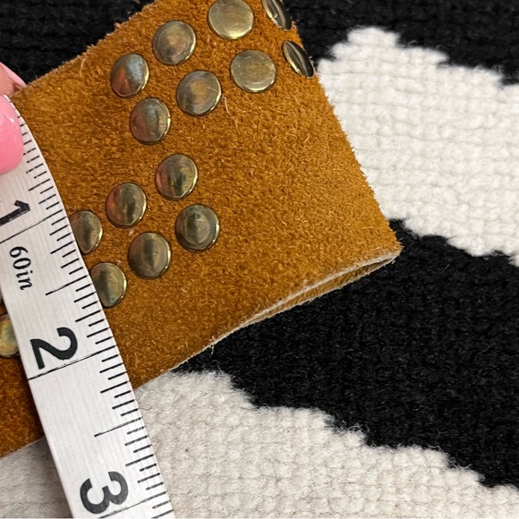 Vintage Cognac Whiskey Suede Wide Studded Grommet Premium Leather Waist Hip Belt - Picture 8 of 9